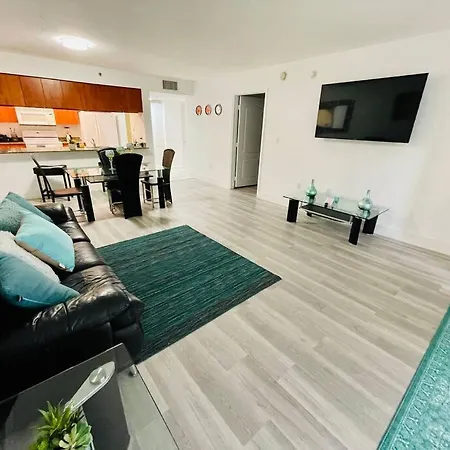 Casa Ruiz Condo - Central Brickell District